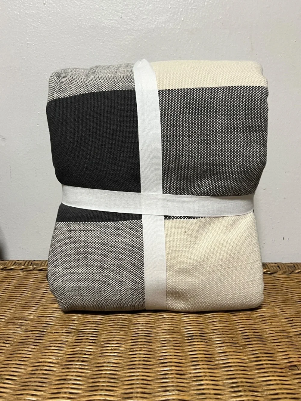 Pottery Barn.  Bryce Check Yarned Dyed Full/Queen Duvet.